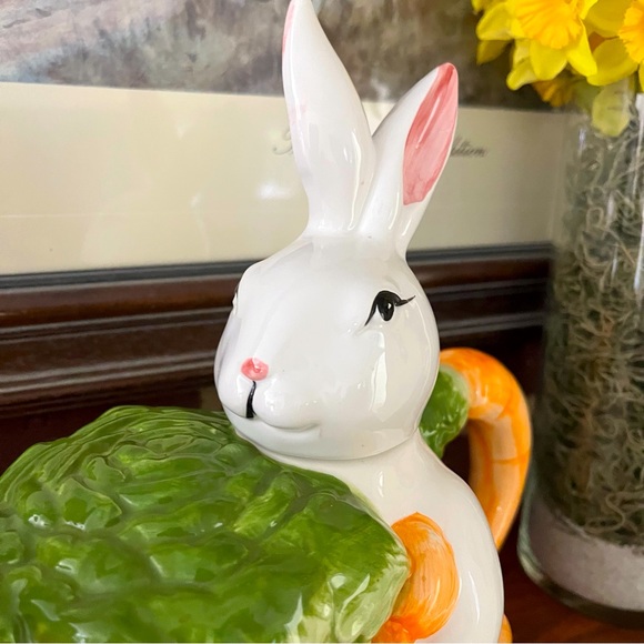 Bunny Rabbit Teapot Cottage Farmhouse - Picture 6 of 9
